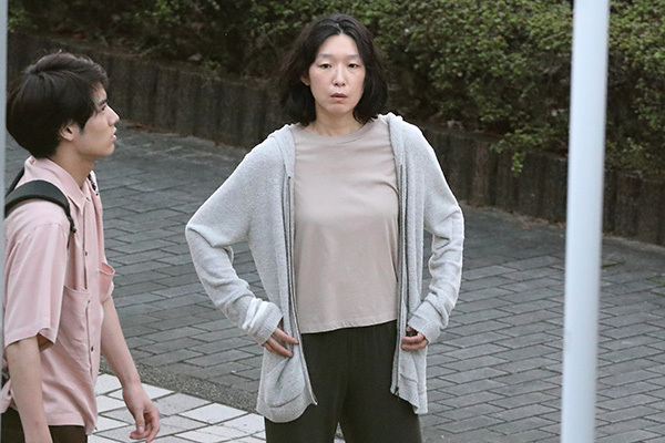 江口のりこ　表参道で高級ブランドを爆買い！風呂なし4畳半生活から華麗な成り上がり