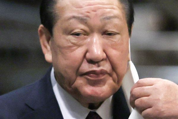 舞の海も…日大・田中前理事長の妻が本誌に語っていた「40人の息子たち」