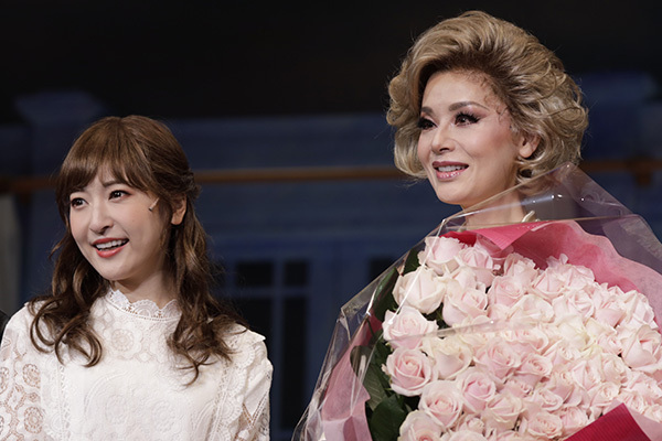 神田沙也加さん　本名で再スタートのきっかけも…“第2の母”大地真央との絆22年