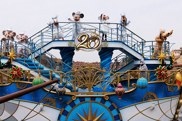 「ファストパスはスタンバイパスに」東京ディズニーシー20周年をお祝いするために知っておきたいパークの新ルール！