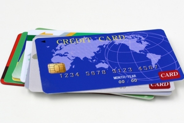 年収200万円以下の人必見！イオン・楽天経済圏が節約の味方に