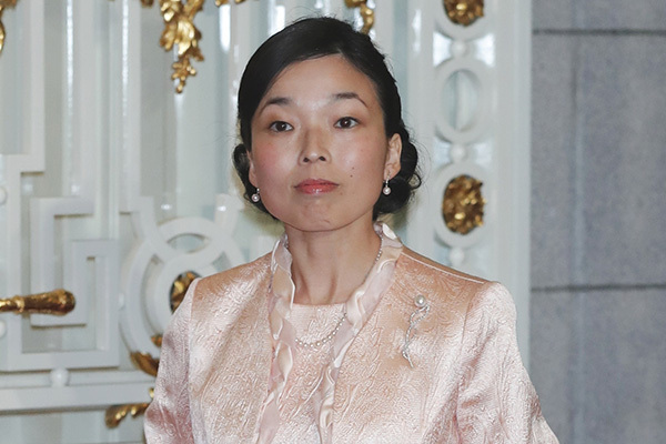 “最年長女王”彬子さま　結婚目前で破局の過去…京都に別宅購入の独身生活