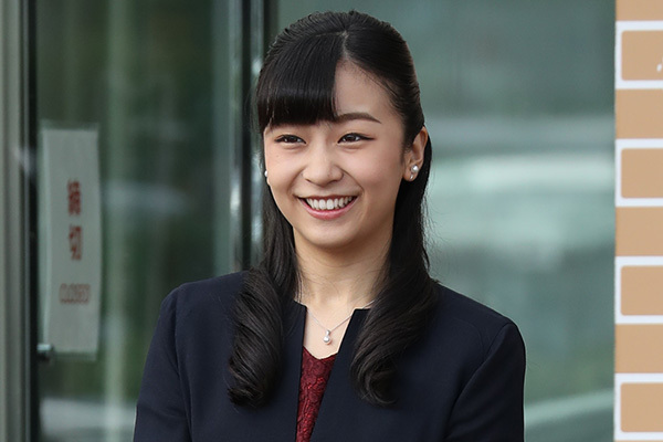 眞子さんに続き佳子さまも“皇室脱出”濃厚…高まる「伝統重視」愛子さまへの期待