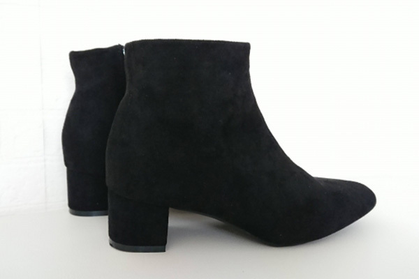 ブーツの臭いは丸めたアルミホイルで撃退！ニオイのプロ教える消臭法