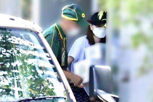 片瀬那奈　高級マンション引っ越し、私物売却…YouTubeも苦戦で見えぬ女優復帰