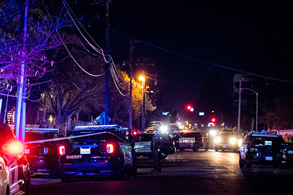 父親が教会で自分の子ども3人を自動小銃で射殺