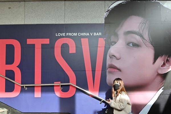 BTS休養中のマル秘ストーリー【熱愛説、ウクライナ、柔道…】