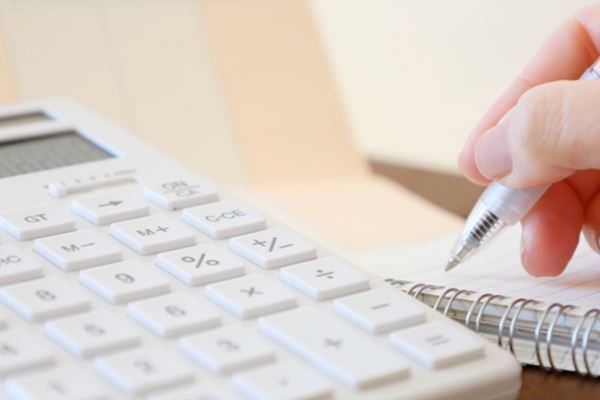 節約一辺倒では対処不可能！相次ぐ値上げに対する家計防衛術を専門家が伝授