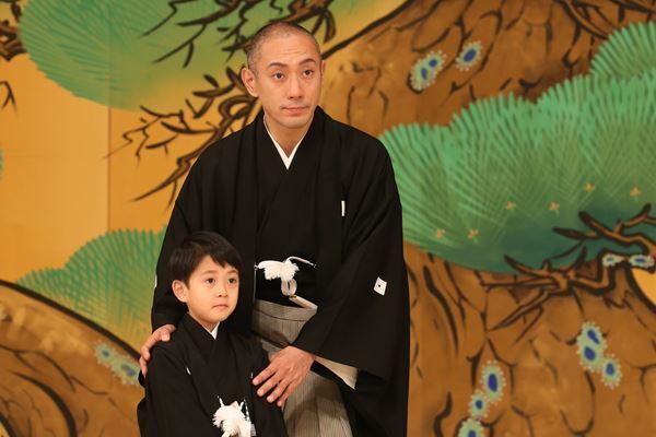 海老蔵　麻耶の暴露、交際報道連発で梨園からも逆風…重鎮の襲名披露口上ボイコット危機も