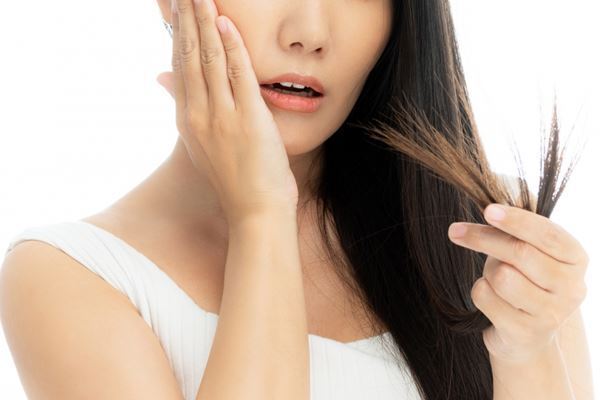 “女性の困り髪”対処法「乾燥・うねり」はオイル・クリームケアを