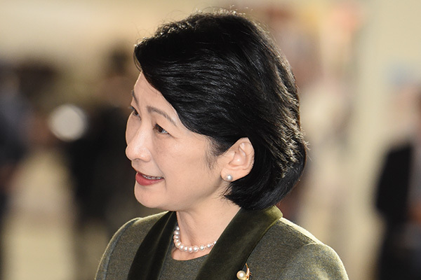 紀子さま　記者を笑顔で手招き…秋篠宮家のイメージ回復に奔走中