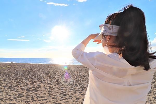 「春の日焼け」が招く「秋の抜け毛」…専門家に聞く対処法