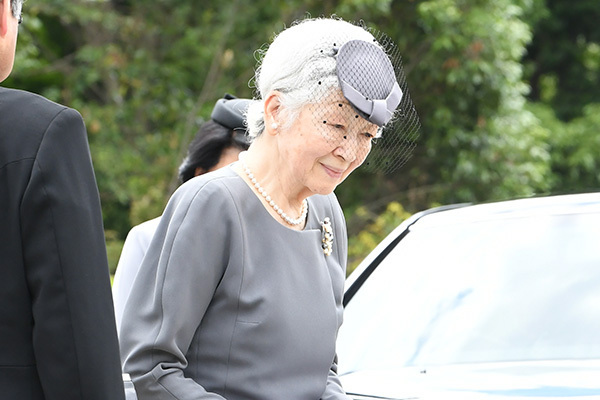 美智子さま　未完成の新居にお引越し…背景に上皇陛下の母・香淳皇后の“認知症”