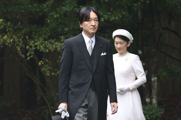 秋篠宮ご夫妻の伊勢神宮ご参拝で起きた“奇跡”「神様から招かれているよう」