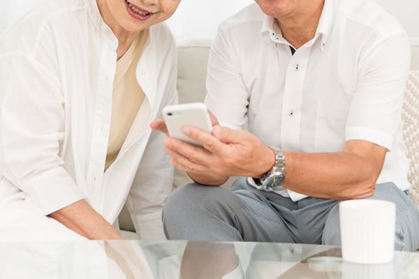 資産運用は無理せず放置を　山崎元さん「ほったらかし投資」のすすめ