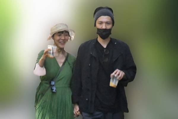 森山直太朗　結婚5年目でもラブラブ！本誌が目撃したピアニスト妻との手つなぎデート