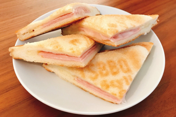 朝食にハムチーズトースト、間食はナッツ類「梅雨だる」解消セルフケア8つ