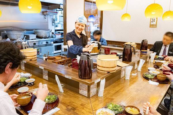 元ITウーマンが開いた“1食無料”の食堂　誰もが安心できる居場所を