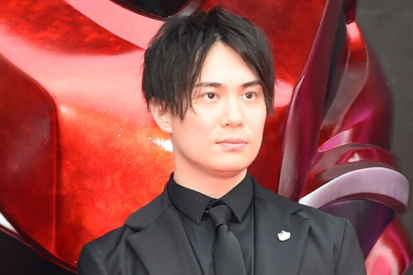 鈴木達央 新声優に完全差し替えで『東リべ』から“追放”…続く不倫の代償に「自業自得」の声