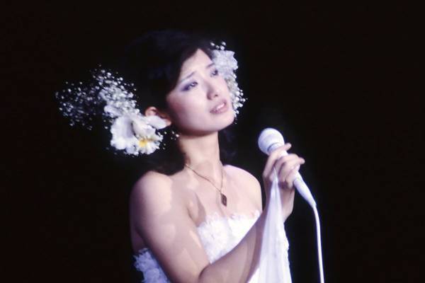 山口百恵さん“スターになっても驕るな”弔問にも駆けつけた亡き恩人マネジャーの教え