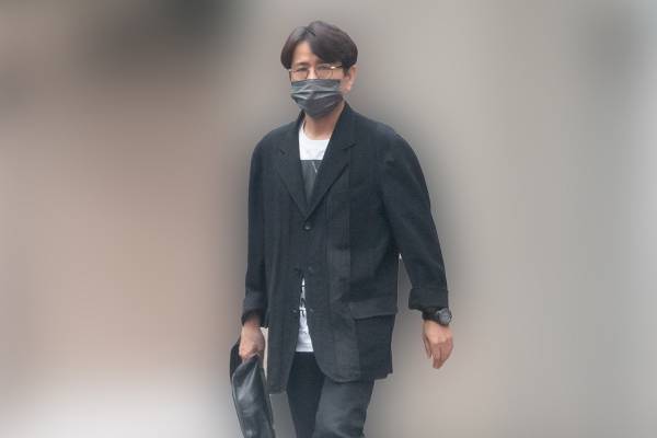 藤井フミヤ　今も手をつないでデート！“幸運の女神”妻と42年間守る夫婦ルール