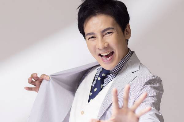 郷ひろみ「男尊女卑的な部分を持つ主人公は僕と全然違う」