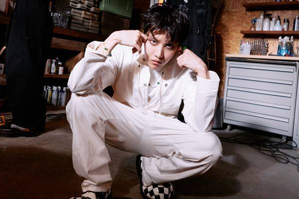 Vはパリコレ、J-HOPEは新曲…BTSそれぞれのソロ活をチェック