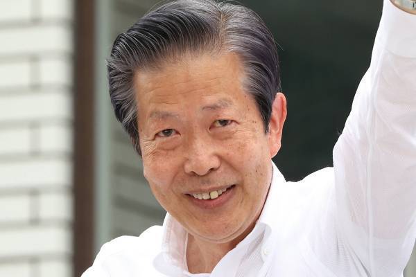 公明党・山口代表“政治と宗教の関係”にノーコメントで大ブーイング…ひろゆきからも呆れ声