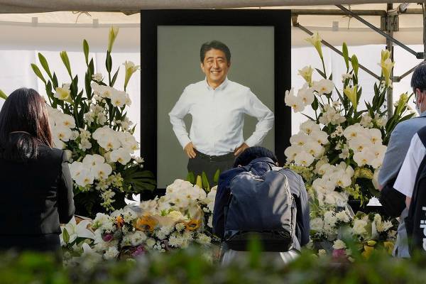 菊の花だけで2千万円！安倍元首相の国葬に消える血税約37億円