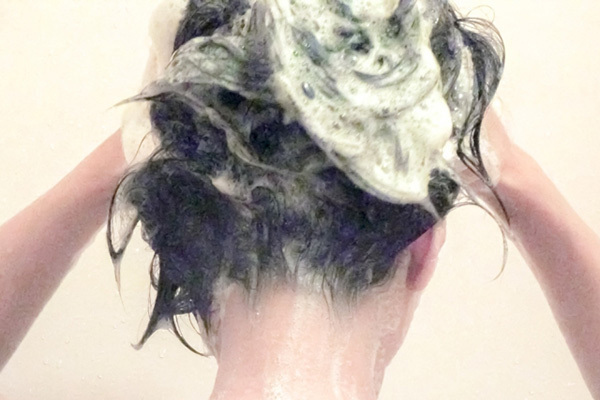 かゆみ、フケ……頭皮環境の改善は「減シャン」で叶う！