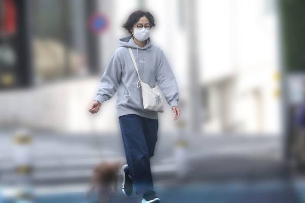 有働由美子 破局にあった“長すぎた春”…本誌が見ていた「手つなぎお泊まり」からの8年間