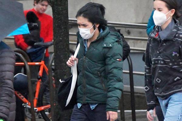 小室圭さん　髪はボサボサ、おなかはポッコリ…再試験会場で見せた“激変”の憔悴姿【上半期ベストスクープ】