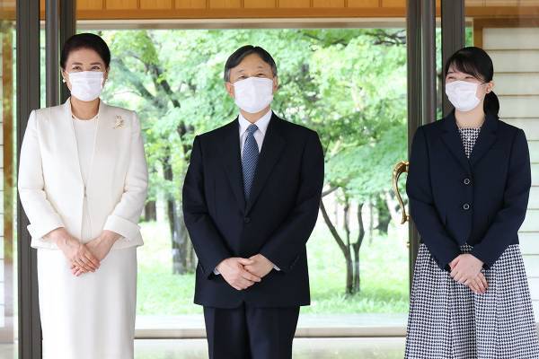 雅子さま 御所に引っ越されて1年「皇居でのご一家団欒」