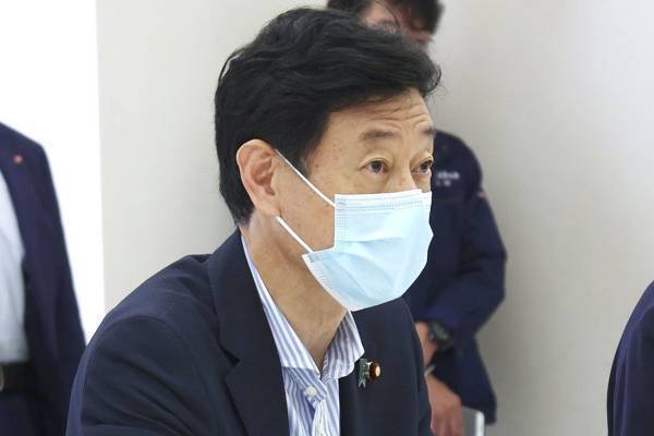 「28階まで階段で上がる」西村経産相のパワハラ的マニュアル生んだ恐怖の猛烈上司ぶり