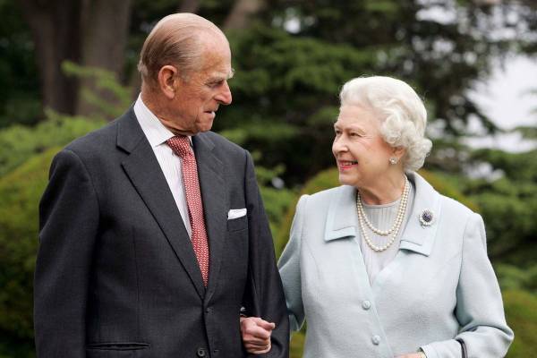 チャールズ3世即位で、アーチーとリリベットは「王子・王女」の称号を得るのか