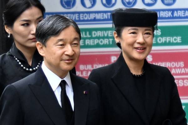 雅子さま エリザベス女王国葬にヴィクトリア女王ゆかりのネックレス