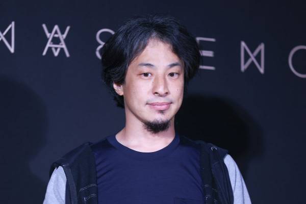 ひろゆき「普天間の周りは何もなかった」発言に“デマ”と批判殺到…過去に安倍元首相も国会で否定