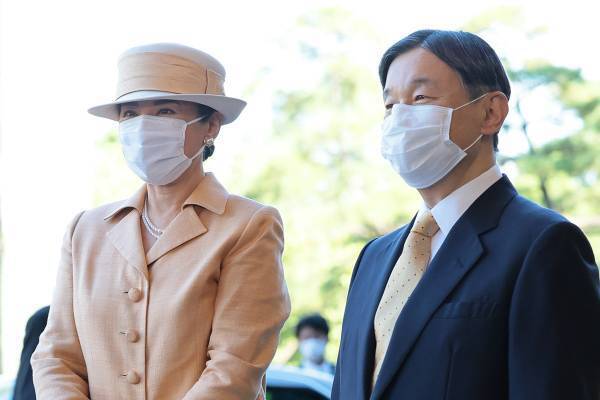 両陛下　ご公務ラッシュの秋は色味を合わせた“リンクコーデ”で