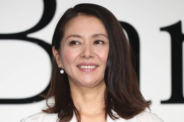 小泉今日子は舞台苦戦で飲み会営業、早見優は独立…注目集める“花の82年組”の今