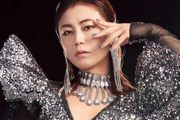 氷川きよし「苦しんでいる人がいちばん幸せになれるように」