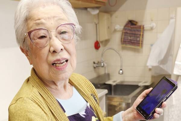 91歳でスマホデビューした千恵子おばあちゃん