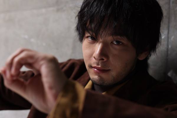 中村倫也「西島秀俊さんの哀愁、僕にもちょうだい！」