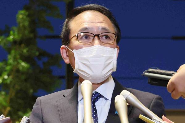 「死刑のハンコ」発言で辞任の葉梨前法相 岸田政権の支持率低迷中の失言に“党内でかばう人ゼロ”