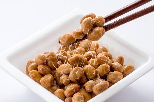 納豆で生理不順、アボカドで下痢……食べ過ぎNGな「健康になる食材」10
