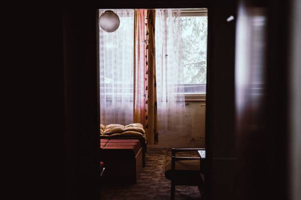 遺体で発見された2歳児と父親、9カ月後に死因が判明