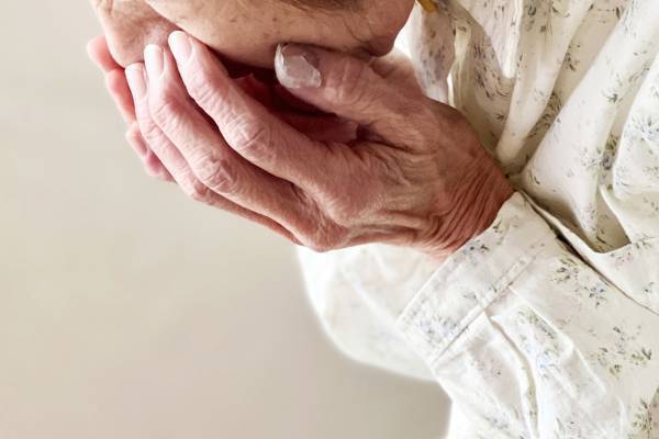 コロナ第8波 新変異種「XBB」「BQ.1.1」の出現で“高齢死が増える”理由