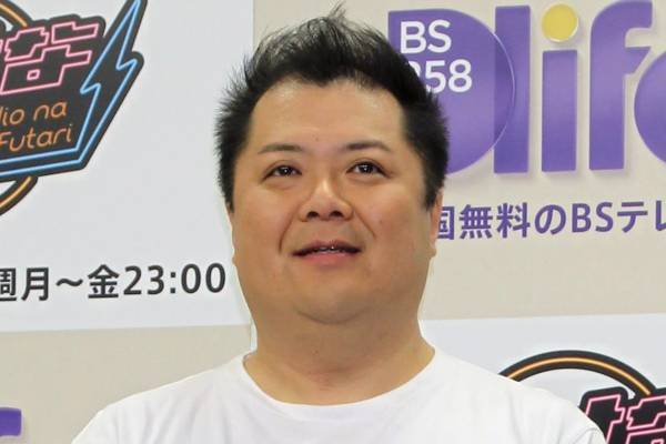 ブラマヨ小杉「冬でもTシャツのみ」ツッコミ記事から6年でも変わらぬ“季節感ゼロ”