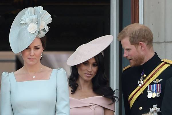 ヘンリー王子＆メーガン妃　キャサリン妃との“メールバトル”内容を暴露