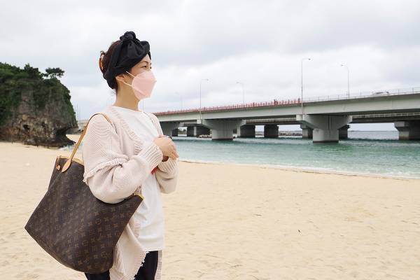 「弟はなぜひとりで死んだのか？」コロナ放置死遺族の真相を探る旅に密着