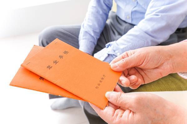 男女別・年金繰り下げ受給がお得になる年齢一覧　4月からみなし制度開始で受給の選択肢が増える！